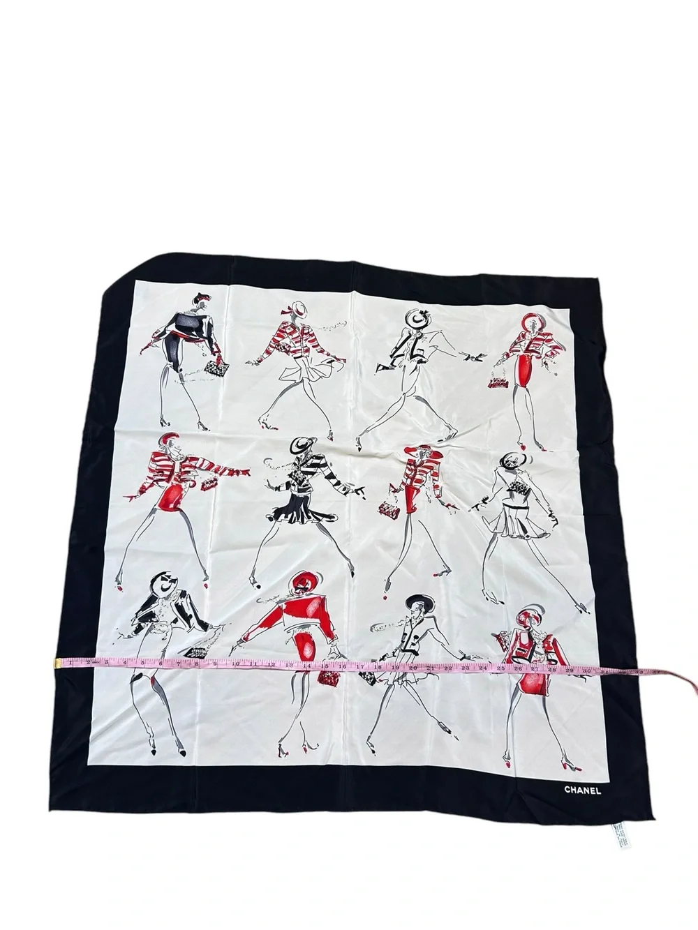 Vintage Chanel silk scarf fashion ladies 80s 90s square sketch illustration